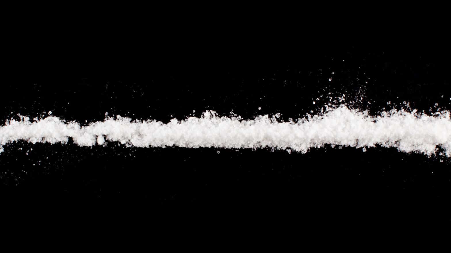 A line of cocaine - What Is A Coke Bullet Identifying A Snuff Bullet