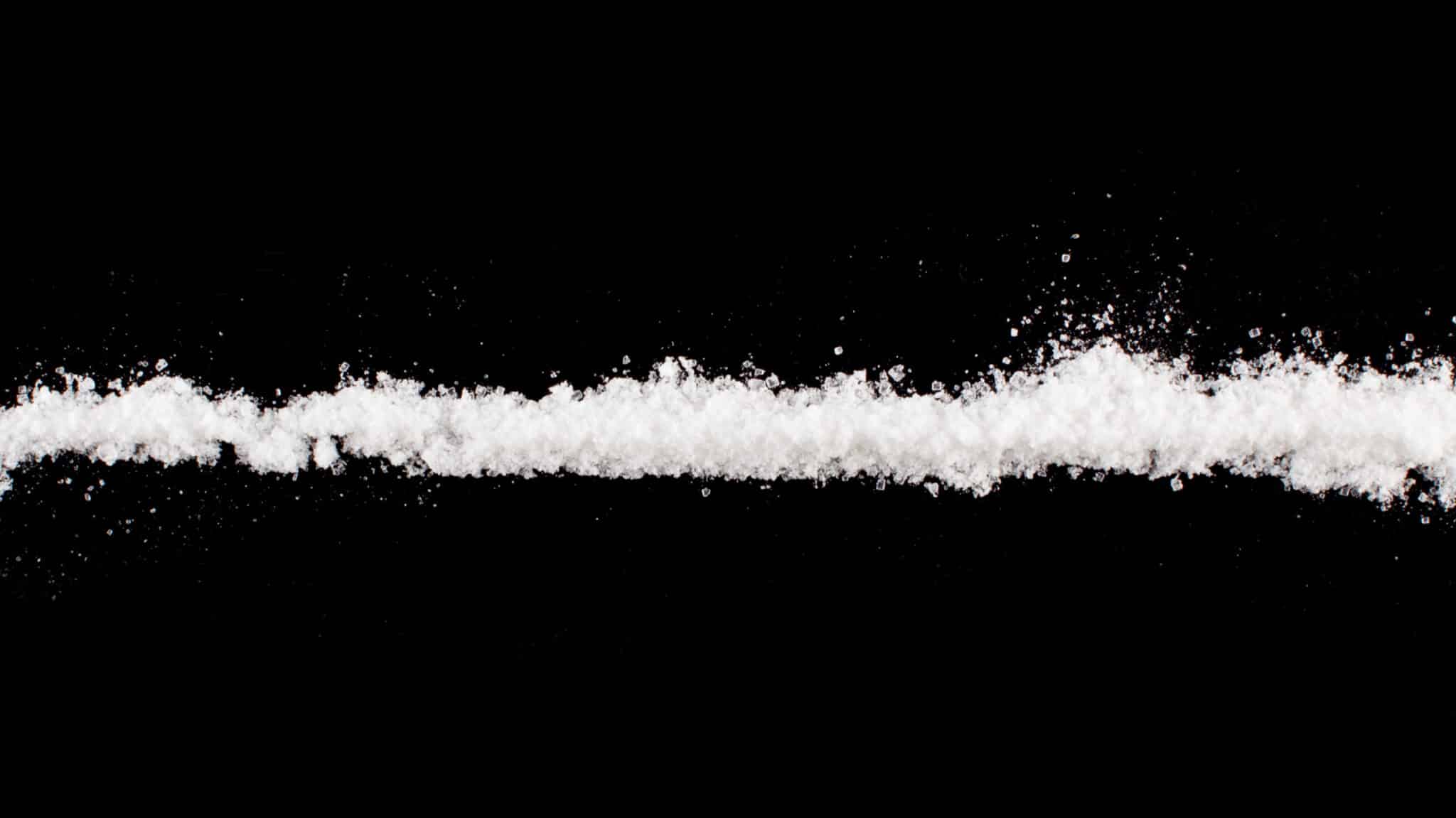 A line of cocaine - What Is A Coke Bullet Identifying A Snuff Bullet